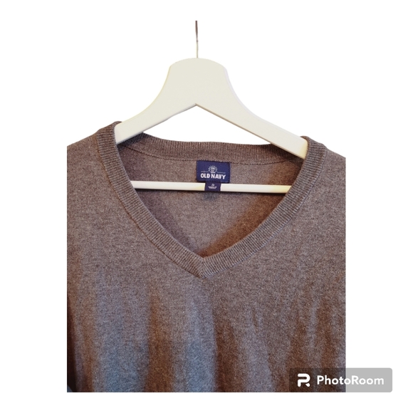 OLD NAVY Men's V-Neck Sweater (UNISEX) - Picture 2 of 4